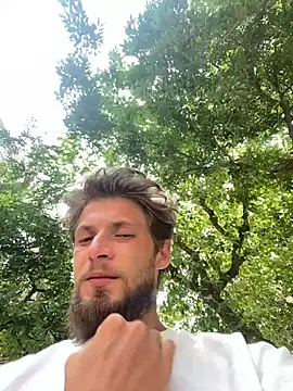 jimmyy  online show from June 2, 11:55 am