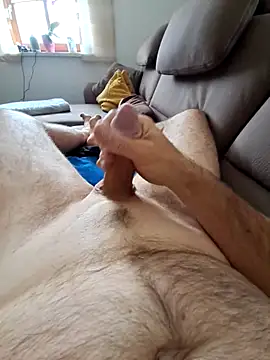 oldermanforwomen online show from April 15, 9:42 am