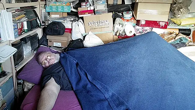 hadeszeuss2 online show from November 30, 3:36 pm