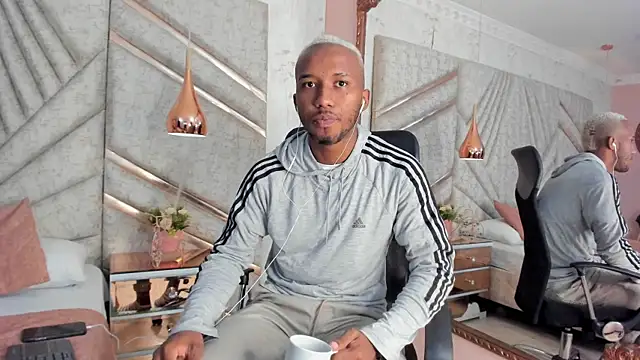 JamesParck online show from February 4, 12:22 pm