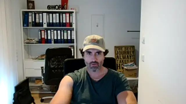 AlexPaeae online show from November 9, 2:54 pm