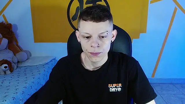 Matthew Boy  online show from February 9, 1:03 pm