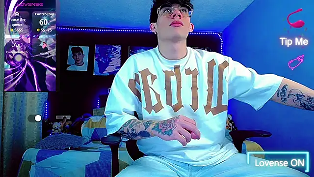 thiagomurphyy online show from November 23, 4:12 am