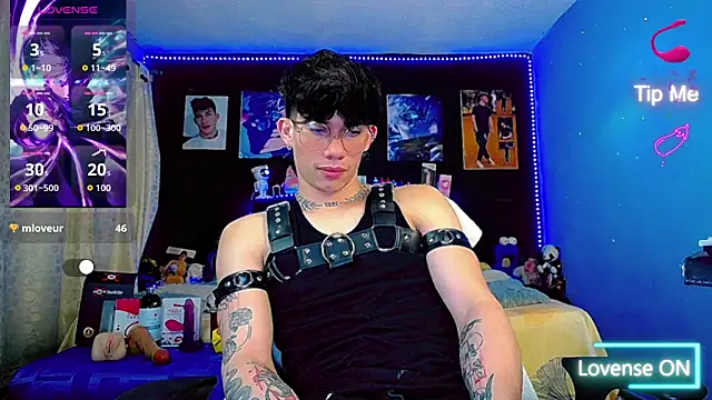 thiagomurphyy online show from October 31, 1:51 am