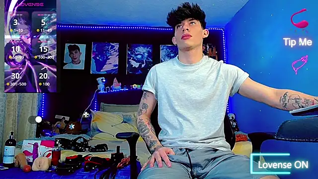 thiagomurphyy online show from November 11, 1:54 am