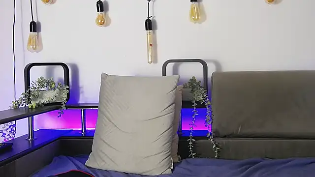 CarterCole online show from January 31, 6:03 pm