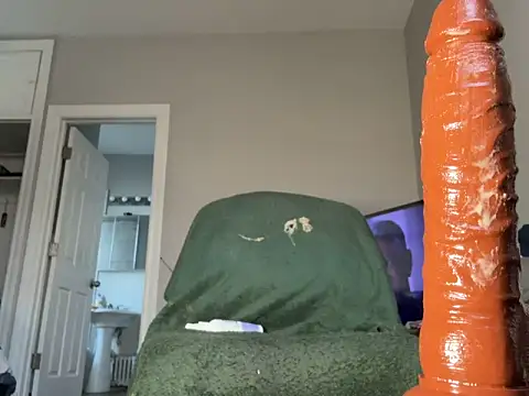 ChiRaqb8 online show from October 30, 8:32 pm