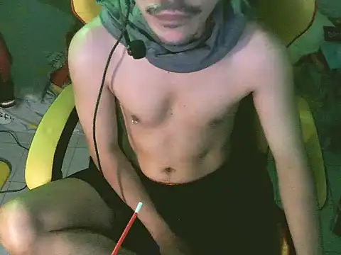 cloudyth1994 online show from December 22, 8:03 pm