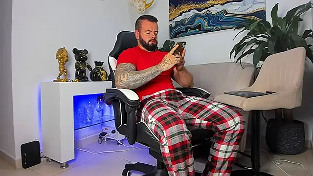 Johnnygrayson1 online show from January 12, 12:58 am