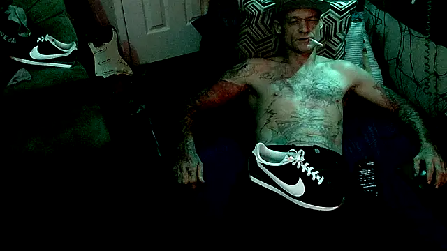 TheOneYouLove69 online show from February 10, 3:50 pm