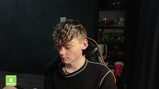 Keytaro online show from November 24, 9:27 pm