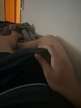 asakoda69 online show from April 18, 10:31 pm