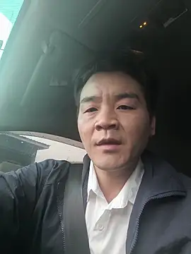 kisstoyousoon2024 online show from December 17, 5:47 am