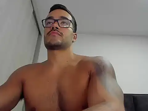 Alexander Martines online show from July 7, 11:41 pm