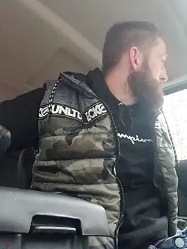 Snapshot of otterlover123 chatting on December 29, 8:26 pm otterlover123 online show from December 29, 8:26 pm