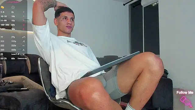 Snapshot of davis_alx1 chatting on February 25, 12:25 am davis alx1 online show from February 25, 12:25 am