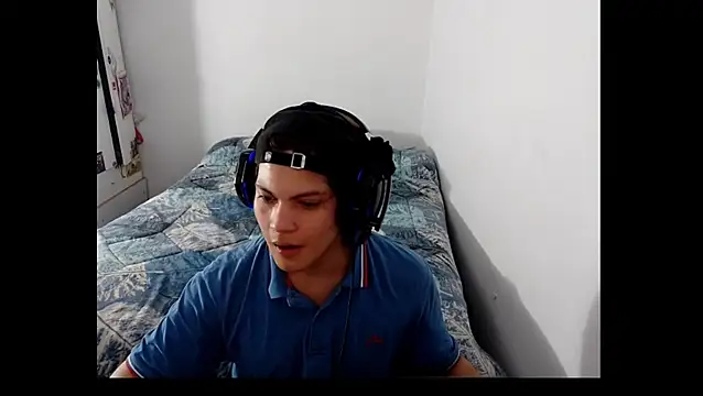 Xtrem3HARDxxx online show from November 2, 7:45 am