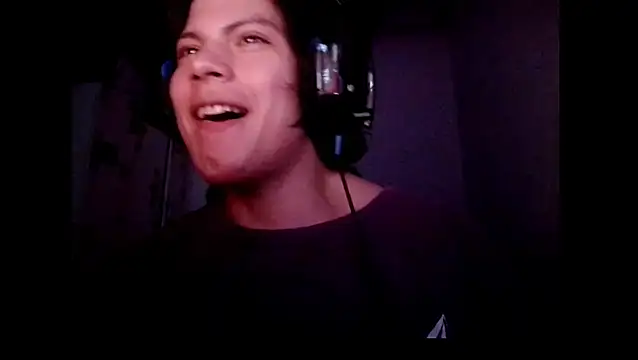 Xtrem3HARDxxx online show from November 13, 4:39 am