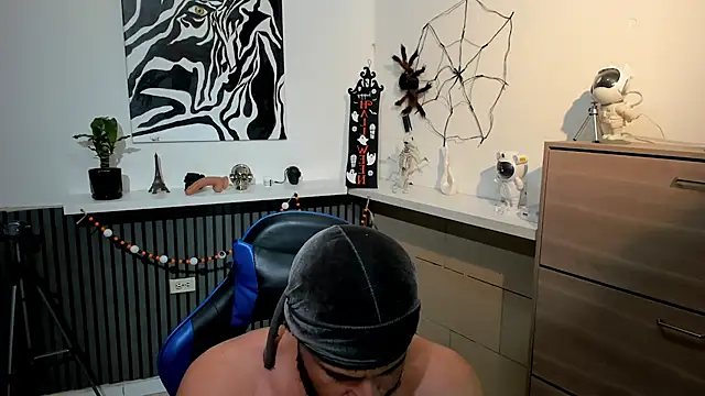 Daemon21 online show from November 10, 1:32 am