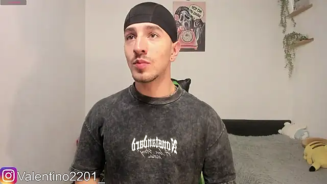 Valentino Xander online show from March 6, 6:32 am