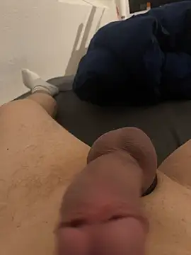 Snapshot of 18yogermann chatting on January 28, 5:46 pm 18yogermann online show from January 28, 5:46 pm