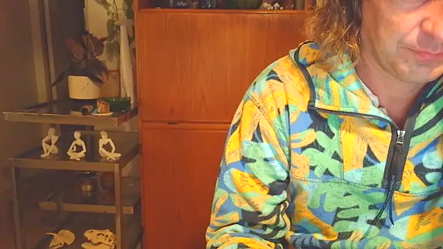 costanza7070 online show from October 29, 5:43 am