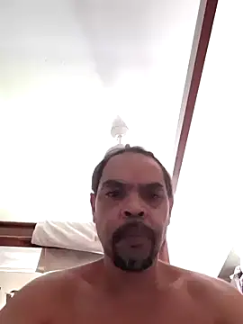 Snapshot of Wazz_Handsome chatting on December 5, 4:20 am Wazz Handsome online show from December 5, 4:20 am