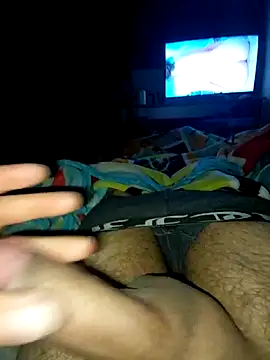 slawlargo01 online show from April 19, 8:36 am