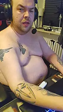 PupW0lfy online show from February 4, 7:20 pm