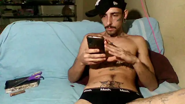 sellvageria online show from November 12, 9:30 pm