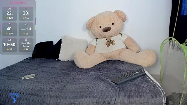 LittleParker online show from December 4, 2:57 pm