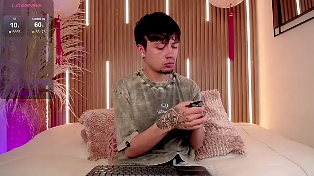 Steev Novoa online show from March 29, 7:47 pm