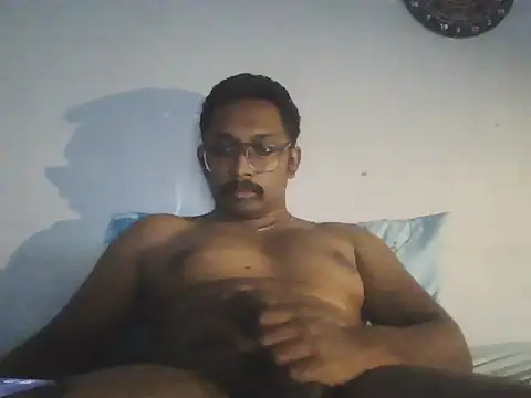 chennaibull101 online show from November 28, 7:38 pm