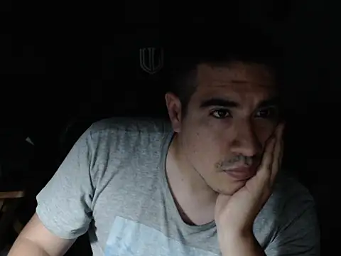 thealfawolf01 online show from November 21, 2:32 am