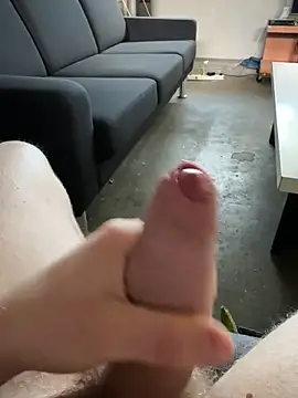 pete4445 online show from March 3, 9:28 am