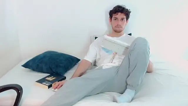 Elio555 online show from December 14, 6:52 pm