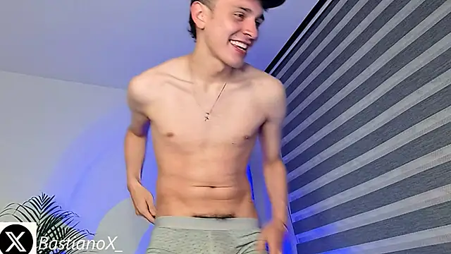 Snapshot of bastia_noooo chatting on October 15, 5:59 am bastia noooo online show from October 15, 5:59 am