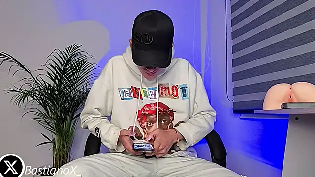 Snapshot of bastia_noooo chatting on October 3, 5:23 am bastia noooo online show from October 3, 5:23 am