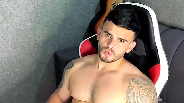 Ricardogo19 online show from November 9, 1:31 am