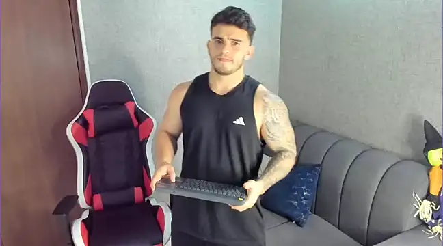 Ricardogo19 online show from December 4, 12:30 am