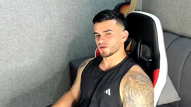 Ricardogo19 online show from November 10, 11:09 pm