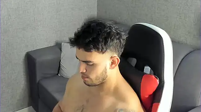 Ricardogo19 online show from December 12, 11:36 pm