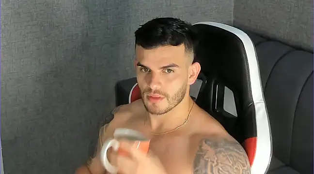 Ricardogo19 online show from March 21, 11:34 pm