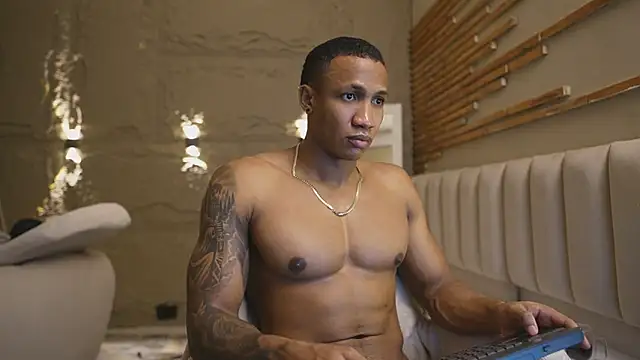 Logan Varela online show from March 20, 1:59 pm