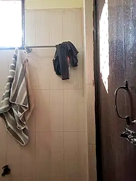 Snapshot of therawmaster chatting on March 5, 3:19 am therawmaster online show from March 5, 3:19 am