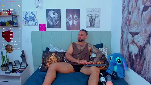 mr maik online show from December 3, 5:02 am