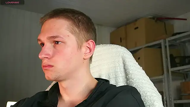 dustyn fox online show from April 11, 7:45 am