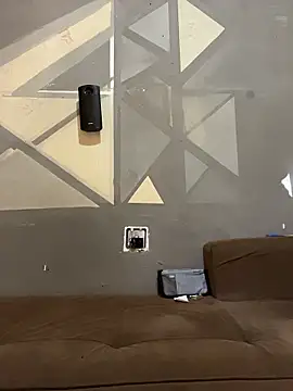 BringBackLostLover online show from January 8, 6:07 am