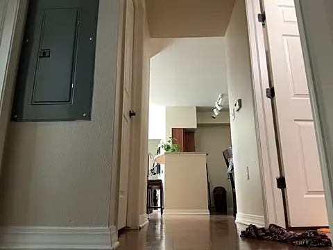 yfui221 online show from November 2, 8:24 pm