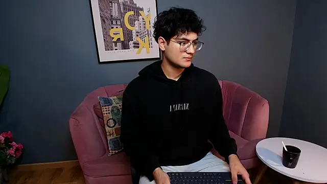 Snapshot of Mark_Evans1_ chatting on March 12, 7:38 pm Mark Evans1 online show from March 12, 7:38 pm